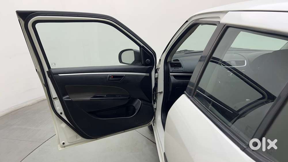 Maruti Suzuki Swift 1.2 Lxi (o), 2016, Petrol