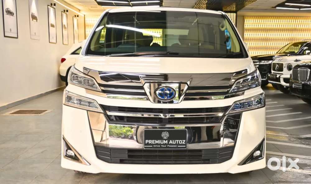 Toyota Vellfire Vip – Executive Lounge, 2023, Petrol