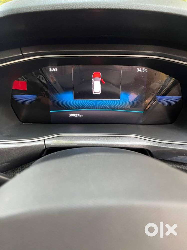 Volkswagen Taigun 1.0 Tsi Topline At, 2023, Petrol