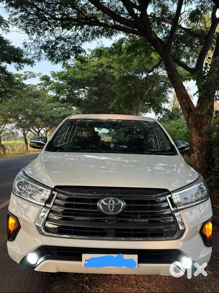 Toyota Innova Crysta 2016 Diesel Well Maintained