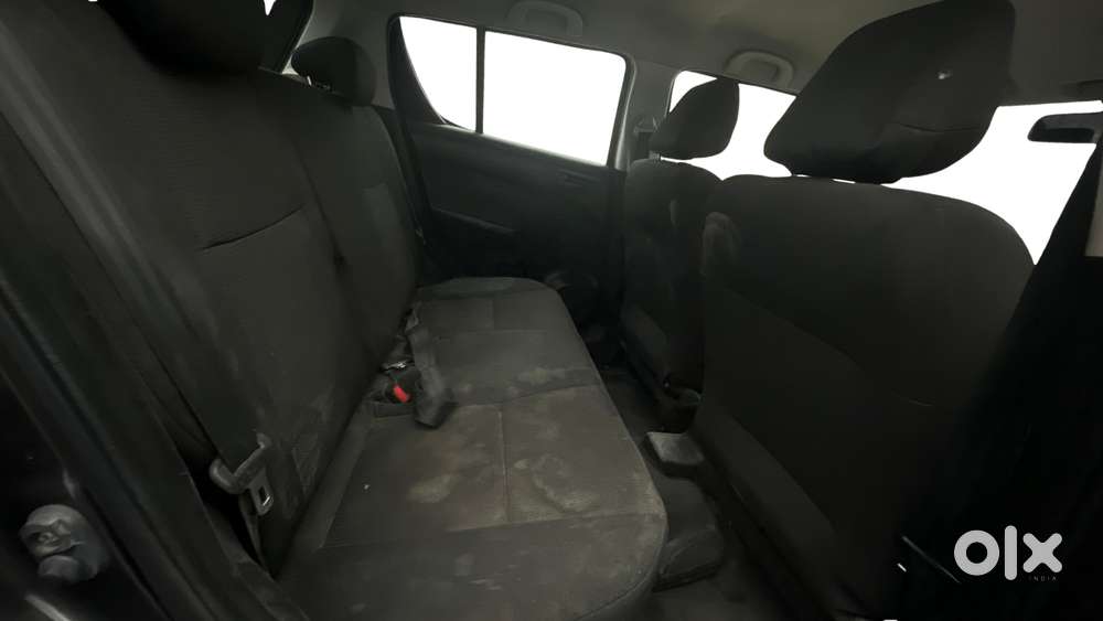 Maruti Suzuki Swift 1.2 Lxi (o), 2017, Petrol