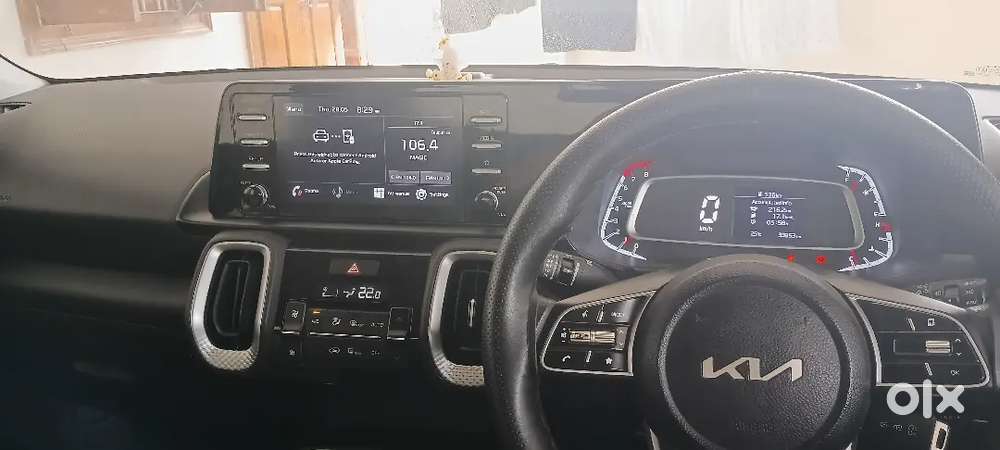 Kia Sonet 2021 Petrol 30000km Driven