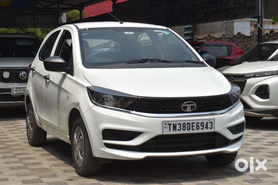 Tata Tiago 1.2 Revotron Xm, 2023, Petrol