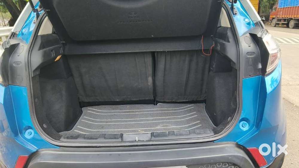 Tata Nexon 1.2 Revotron Xma, 2018, Petrol