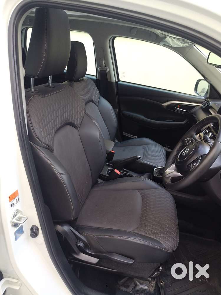 Maruti Suzuki Grand Vitara 1.5 Alpha Plus Intelligent Hybrid Ecvt, 2..