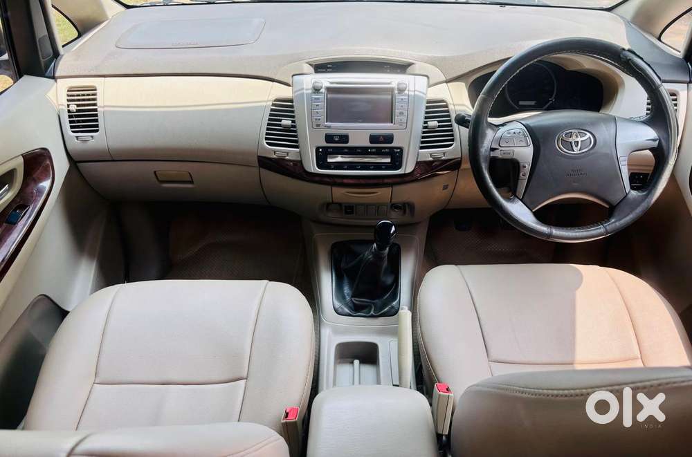 Toyota Innova 2.5 V 7 Str, 2012, Diesel
