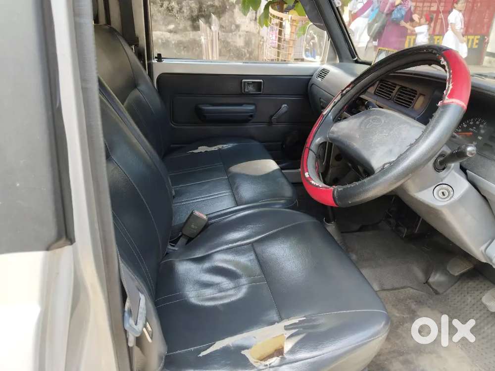 Toyota Qualis 2004 Diesel 98000 Km Driven