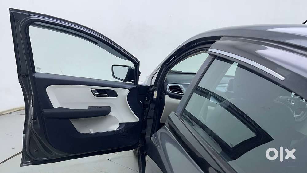 Tata Altroz 1.2 Xz Plus Petrol, 2022, Petrol