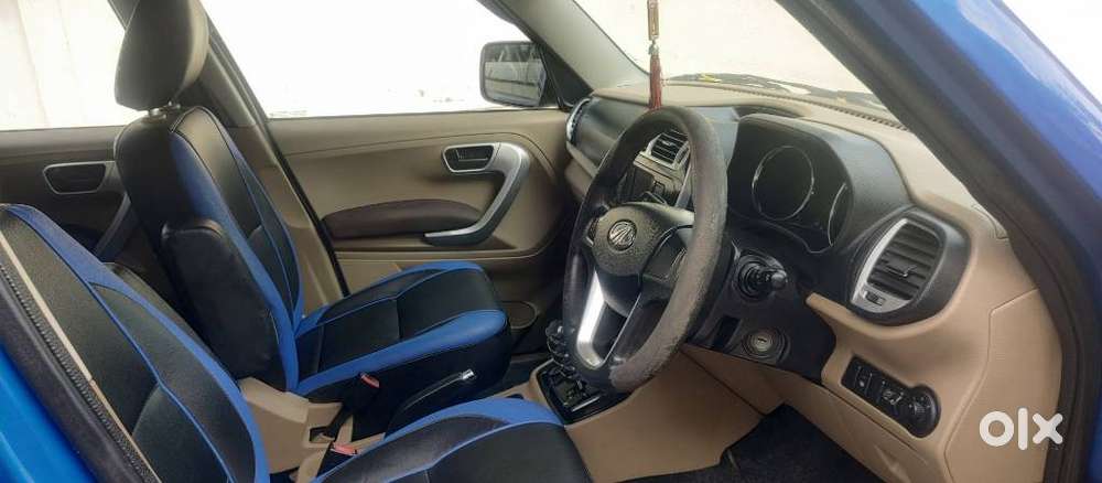 Mahindra Tuv 300 T8 Amt (automatic), 2015, Diesel