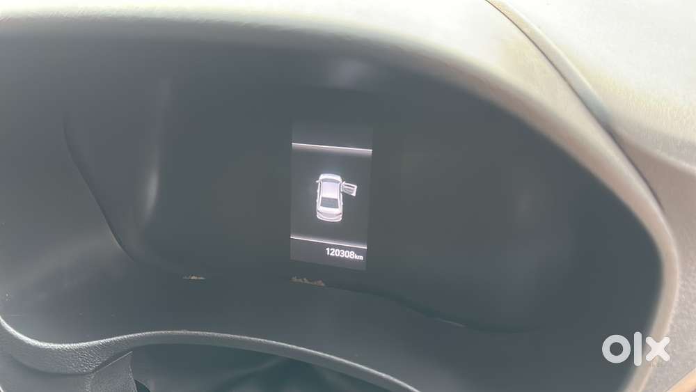 Hyundai Fluidic Verna 2020