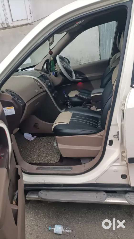 Mahindra Xuv500 2014 Diesel 132000 Km Driven