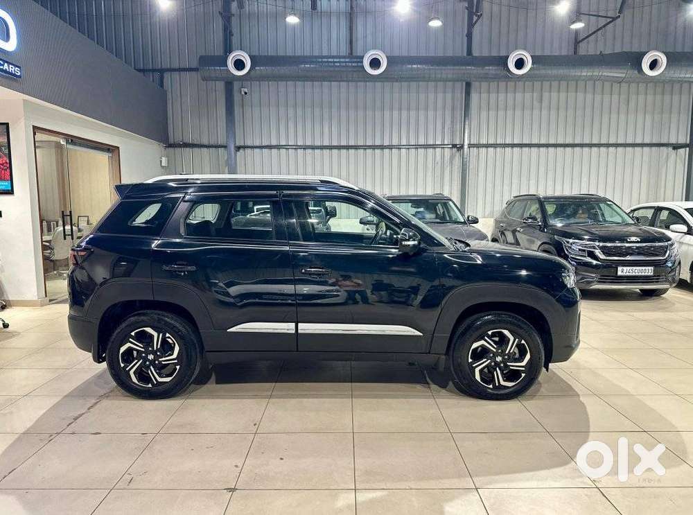 Maruti Suzuki Brezza 1.5 Zxi Plus Smart Hybrid, 2024, Cng & Hybrids
