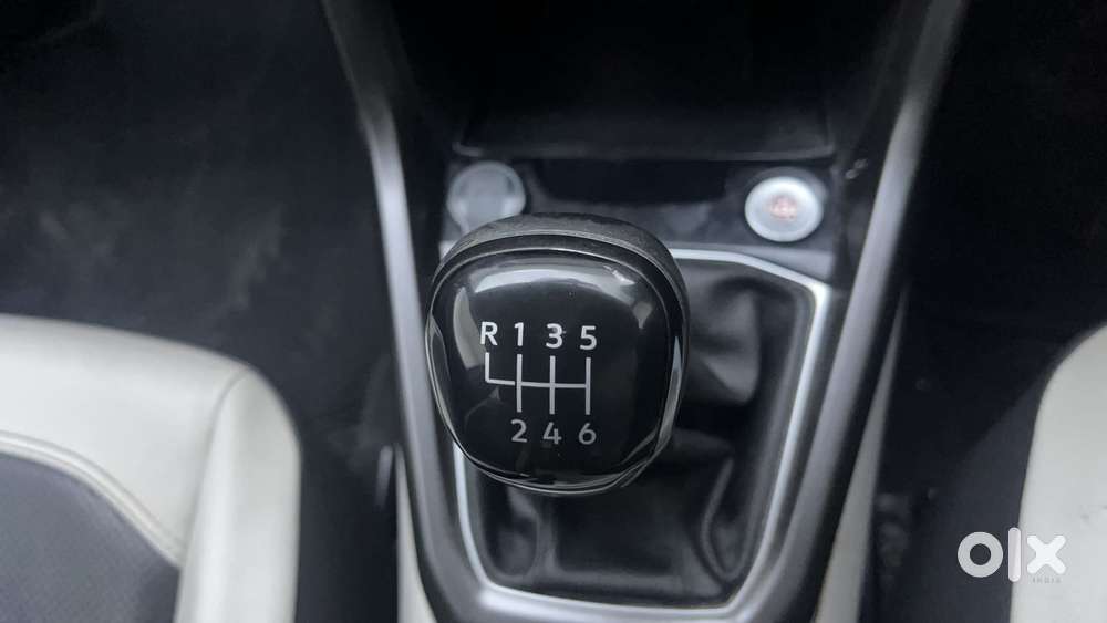 Volkswagen Taigun 1.0 Tsi Topline, 2022, Petrol