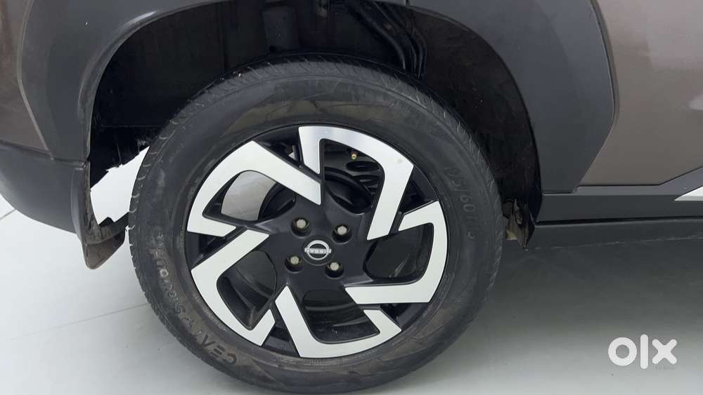 Nissan Magnite Xv Turbo, 2022, Petrol