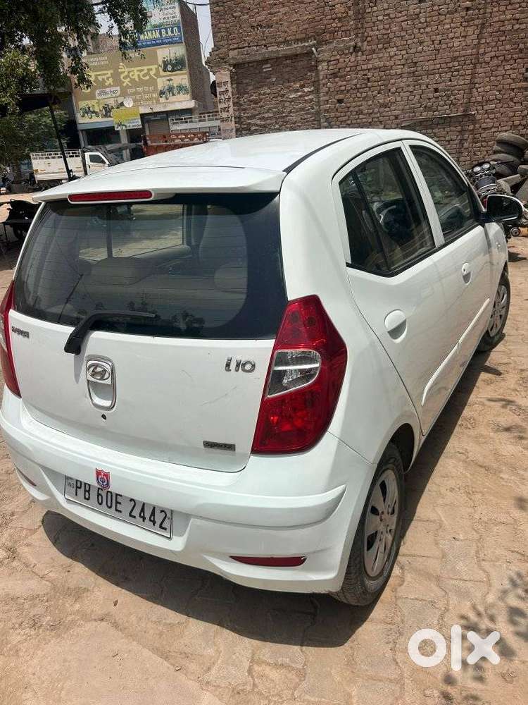 Hyundai I10 Sportz At, 2011, Petrol