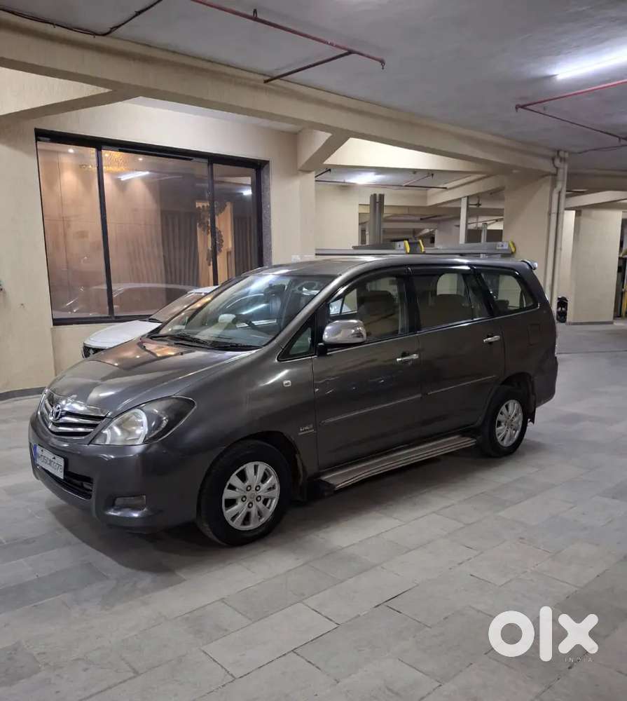 Toyota Innova 2012 Diesel 150000 Km Driven