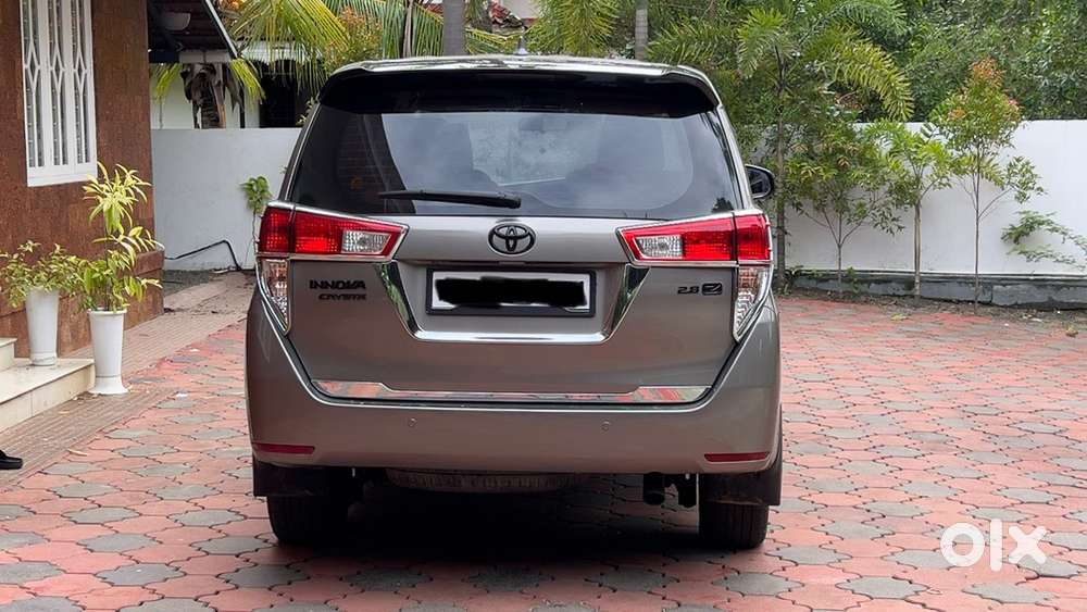 Toyota Innova Crysta 2017