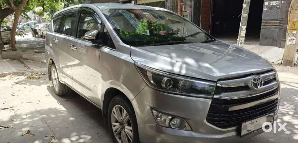 Toyota Innova Crysta 2.8z Automatic, 2017, Diesel