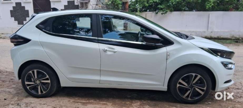 Tata Altroz Xz Plus (s), 2024, Petrol