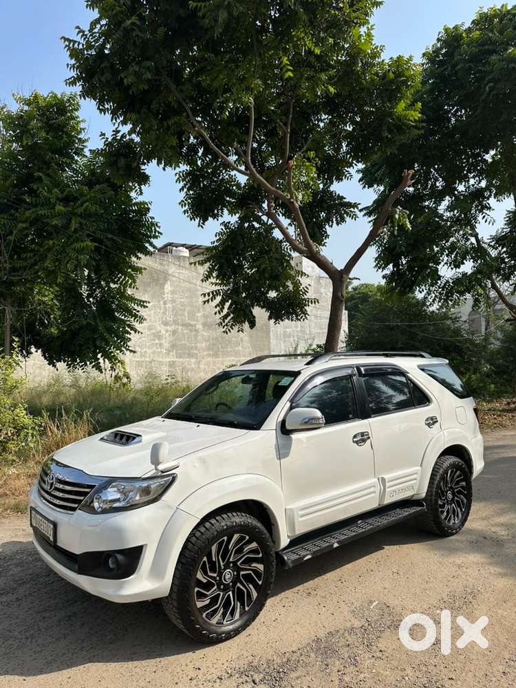 Toyota Fortuner Diesel 2012