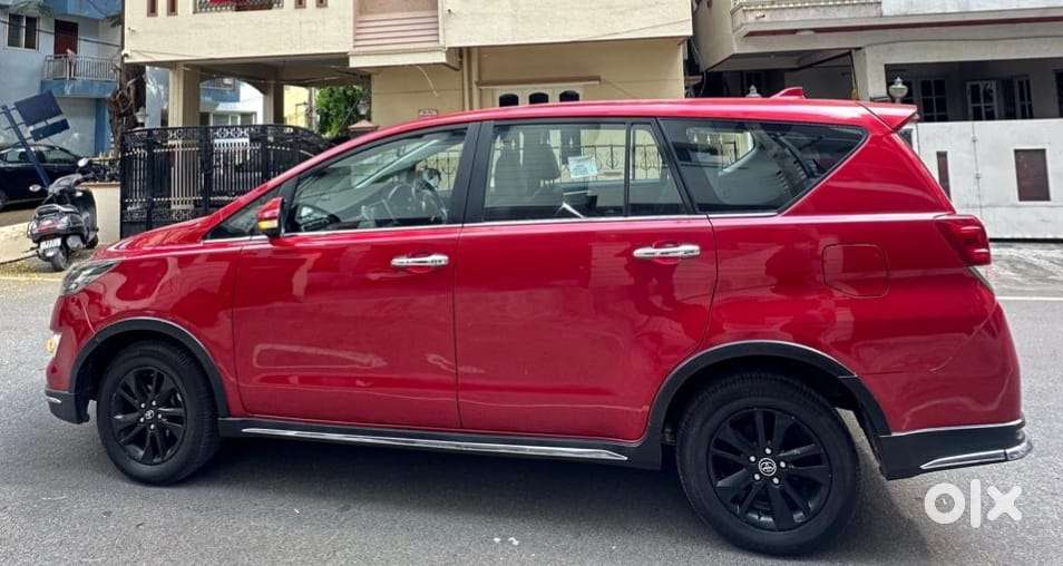 Toyota Innova Crysta Touring Sport 2.4 Mt, 2017, Diesel