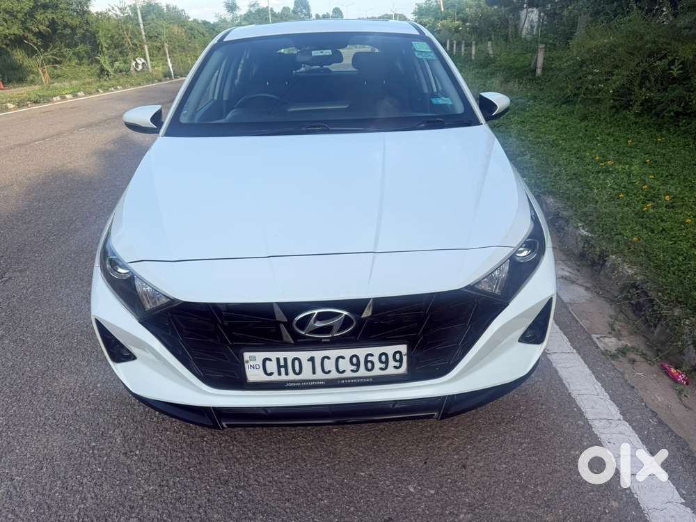 Hyundai I20 Asta (o) 1.2 Ivt, 2020, Petrol