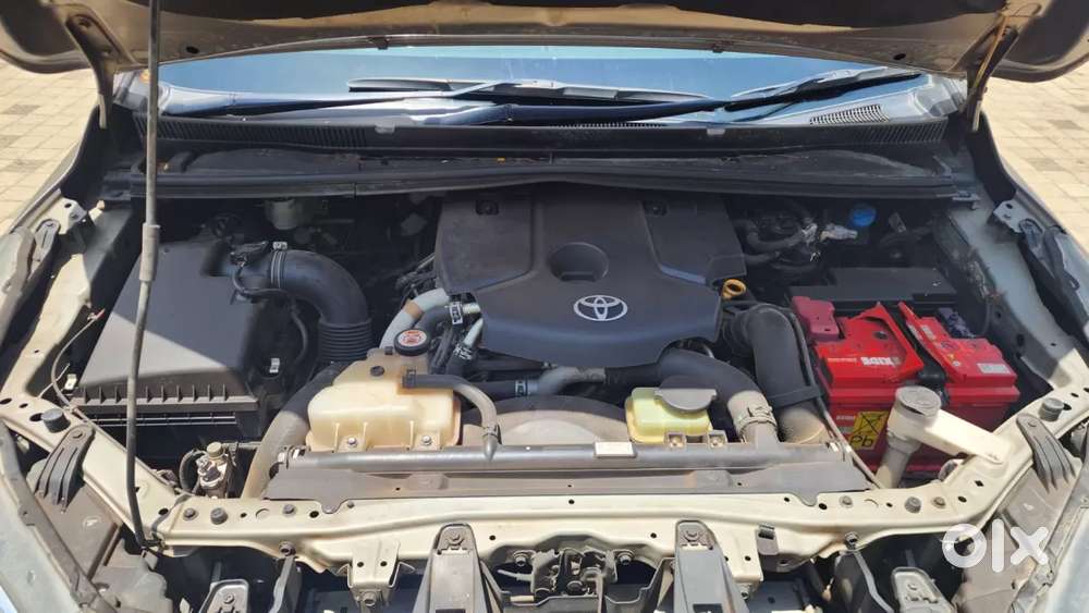 Toyota Innova Crysta [2020-ongoing] 2.4 Vx 8 Str, 2021, Diesel