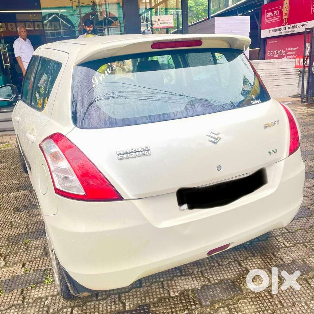 *2013 Maruti Swift Vxi Petrol  40,000 Km  1st Owner  Calicut*