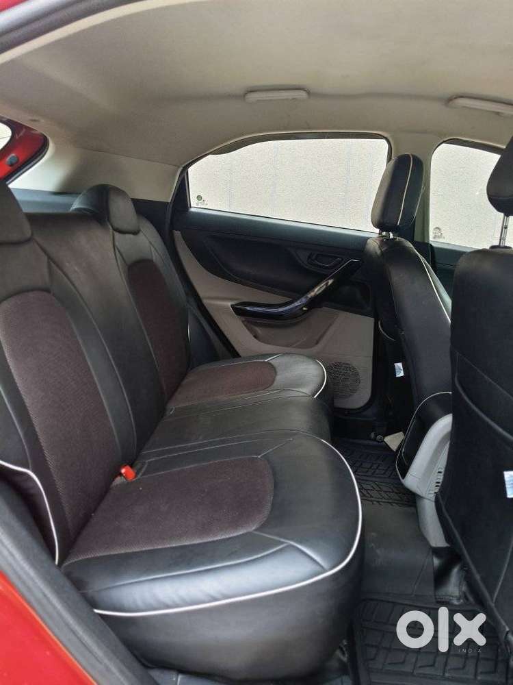 Tata Nexon 1.2 Revotron Xma, 2018, Petrol