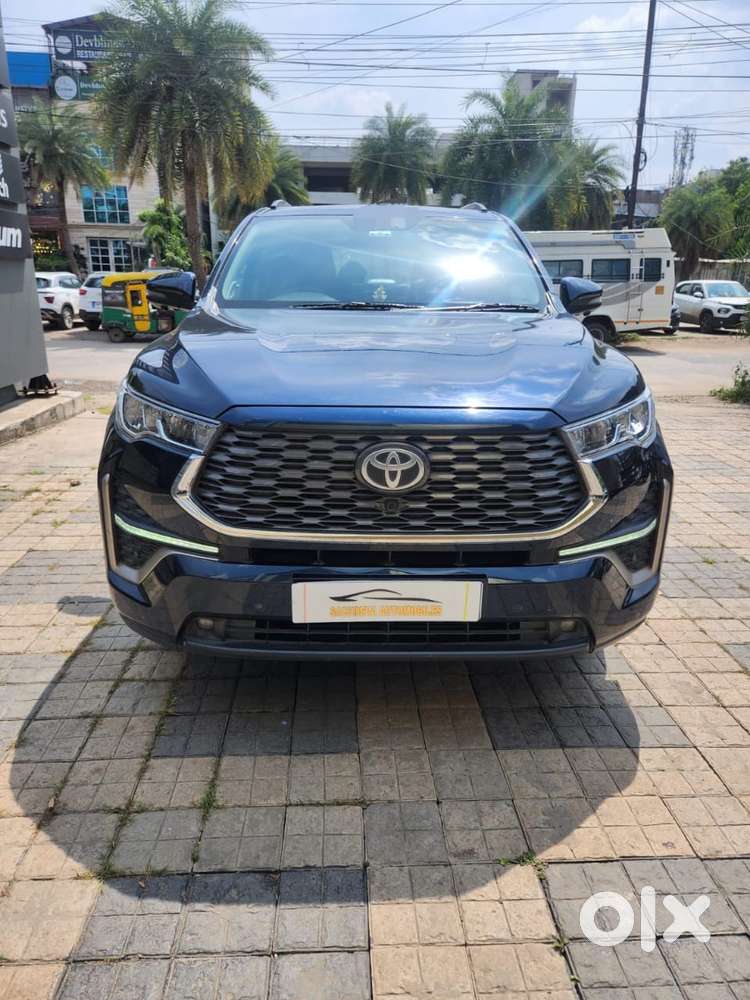Toyota Innova Hycross 2.0 Zx Hybrid 7 Str, 2025, Petrol