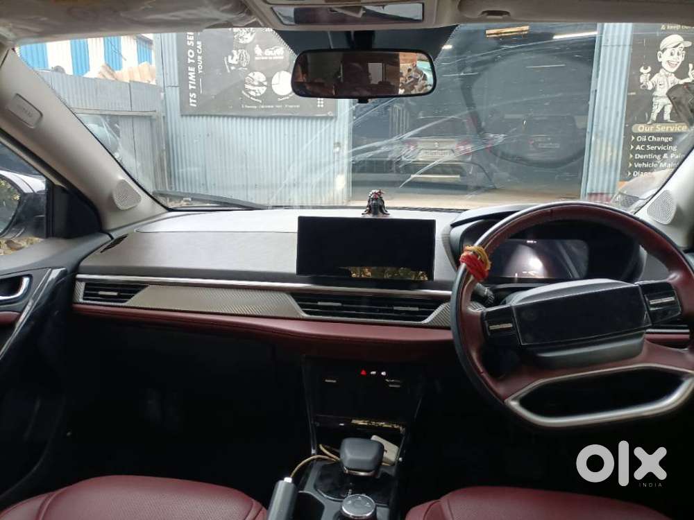 Tata Curvv Accomplished Plus A 1.2 Hyperion Gdi Petrol 6mt, 2025, Pe..