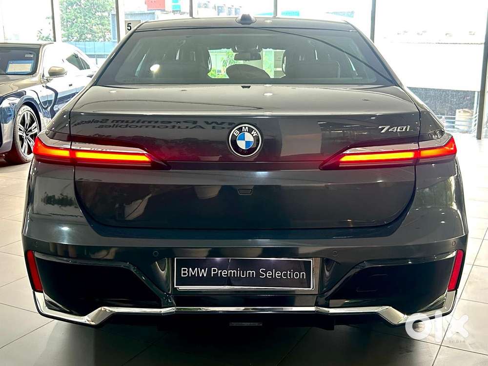 Bmw 7 Series 740i M Sport Petrol Automatic, 2025, Petrol
