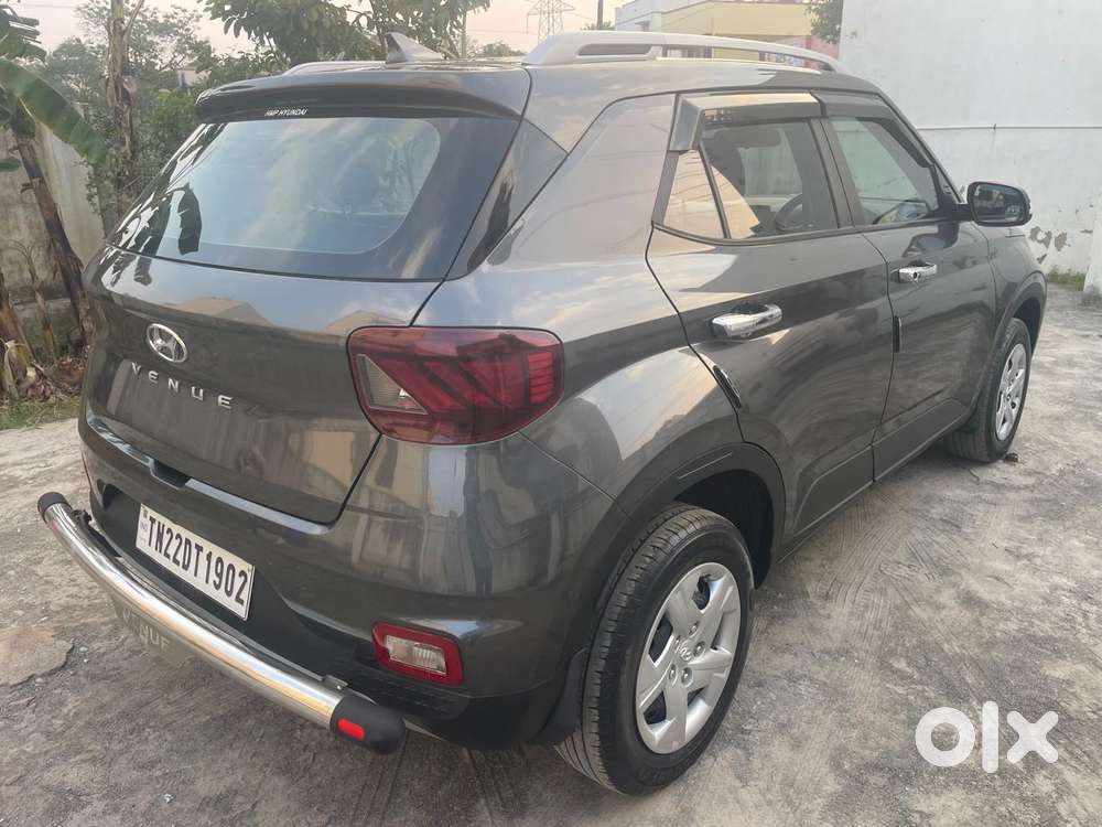 Hyundai Venue S (o) 1.2 Petrol Knight Edition, 2020, Petrol