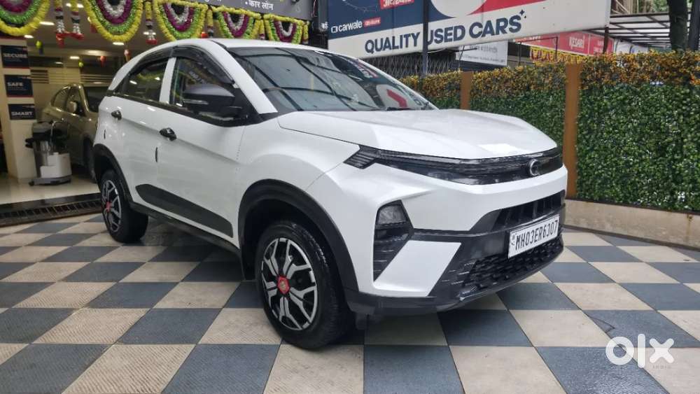 Tata Nexon, 2025, Petrol