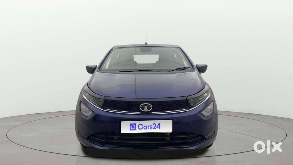 Tata Altroz 1.2 Xta Petrol Dct, 2022, Petrol
