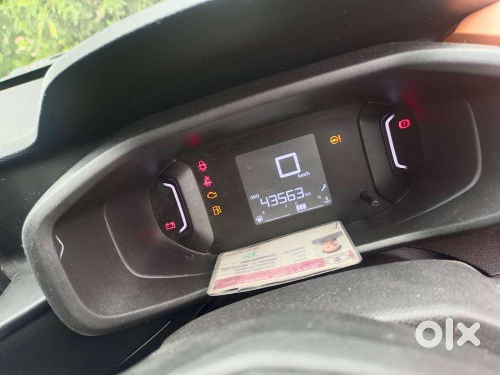 Citroen C3 Shine Dual Tone Turbo, 2023