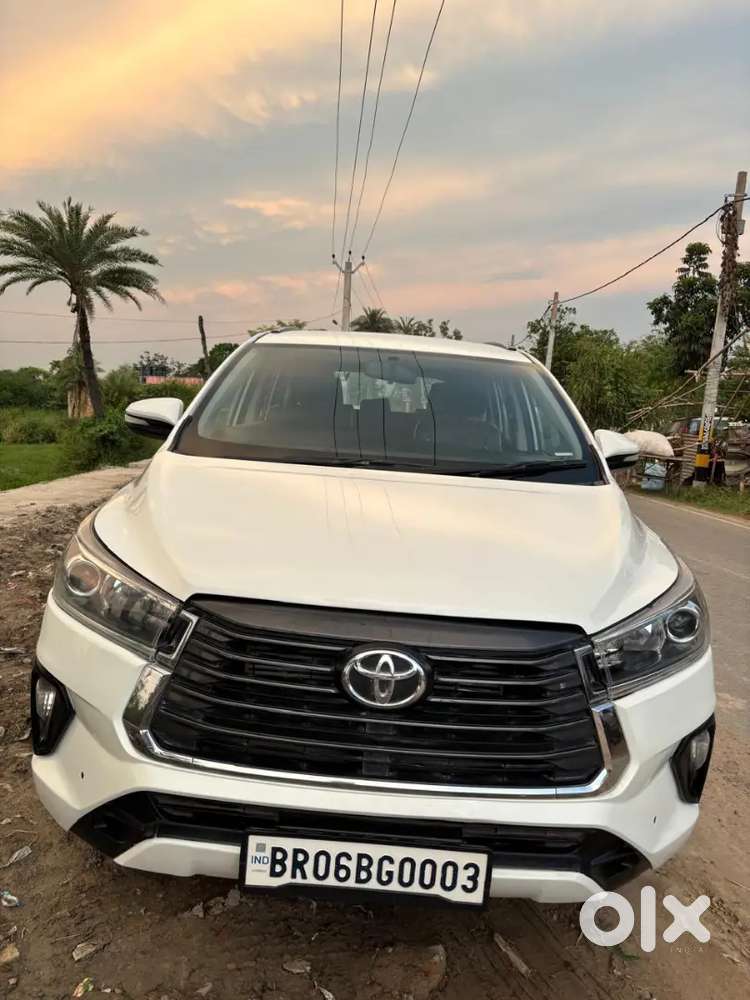 Toyota Innova Crysta 2017 Available