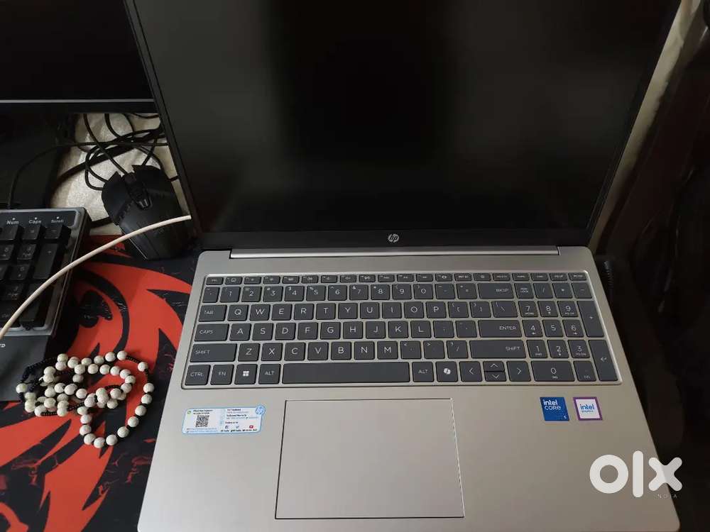 BRAND NEW HP LAPTOP