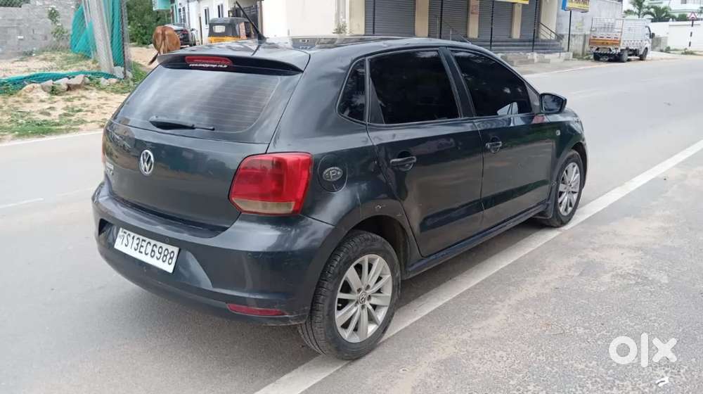 Volkswagen Polo Petrol Highline 1.2l, 2015, Petrol