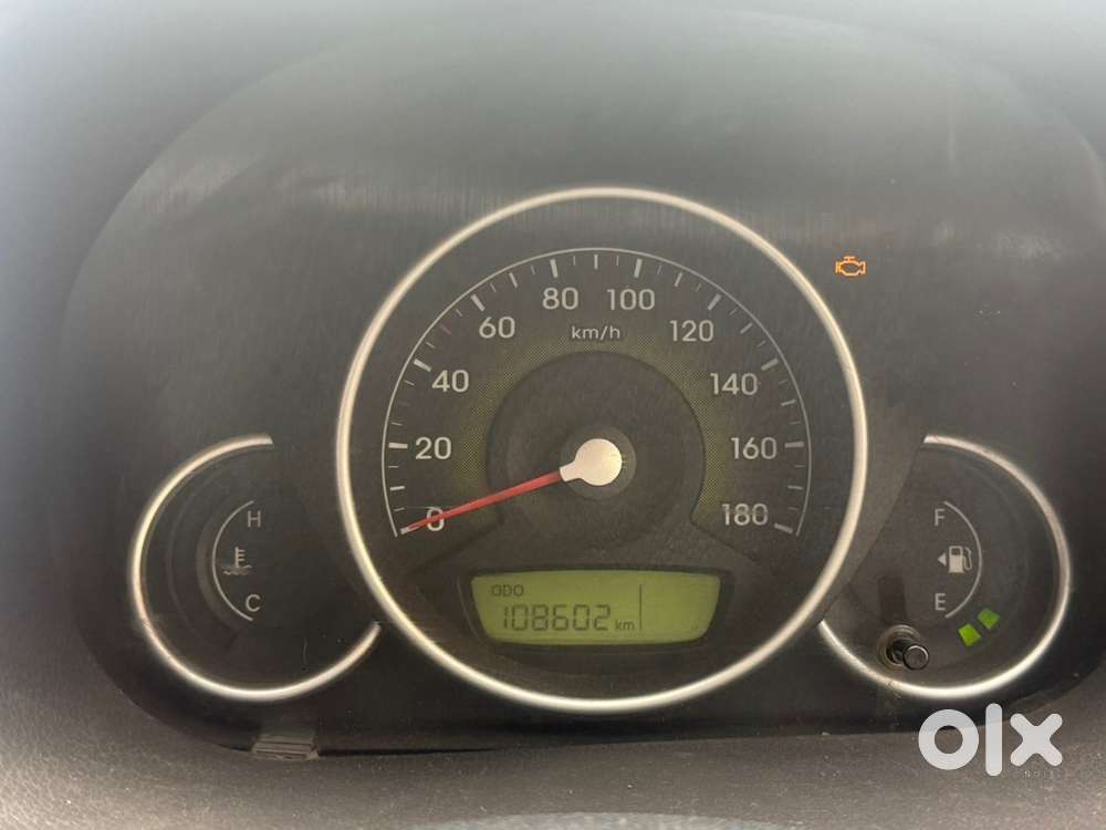 Hyundai Eon 2011 Petrol Well Maintained