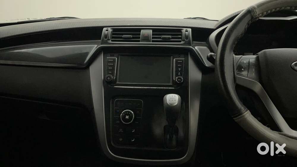 Mahindra Kuv100 Nxt 1.2 K8 Petrol 6 Str, 2017, Petrol