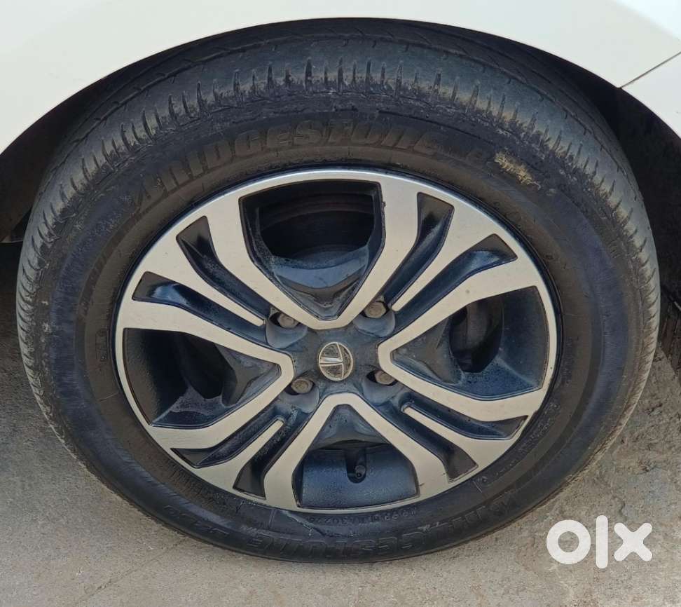 Tata Tiago 1.2 Revotron Xt, 2022, Petrol