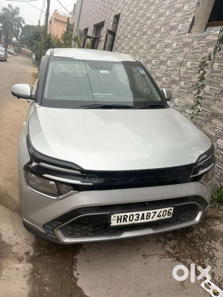 Kia Carens 2023 Petrol 43000 Km Driven