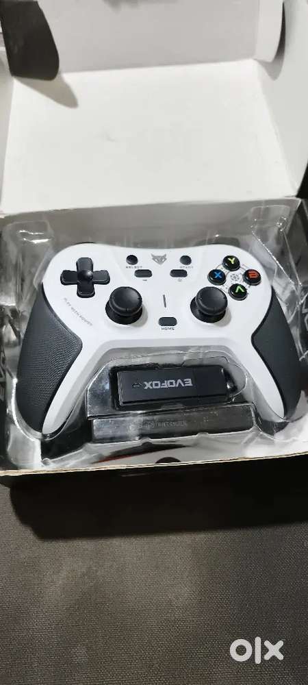Bluetooth game controller
