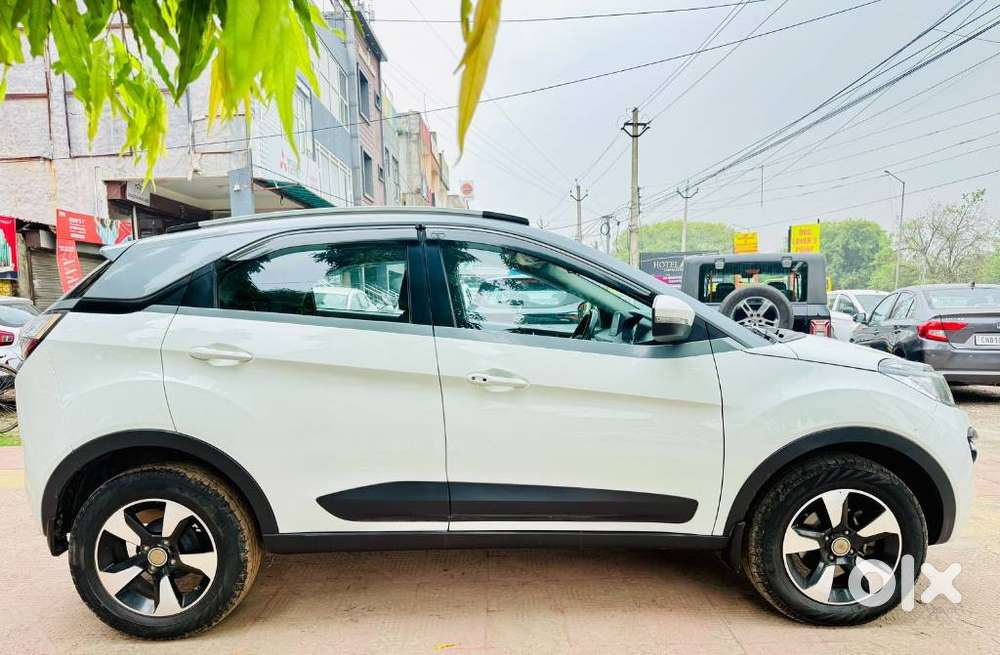 Tata Nexon 1.5 Revotorq Xza Plus Dualtone, 2018, Diesel