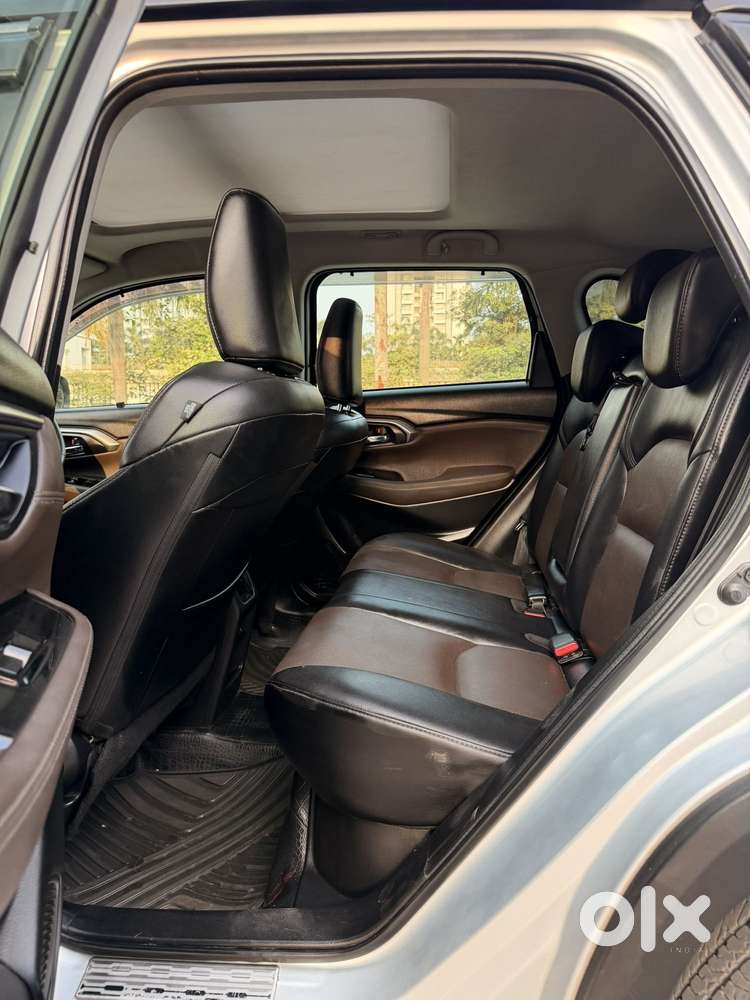 Toyota Urban Cruiser Hyryder 1.5 V Neo Drive At, 2023, Petrol