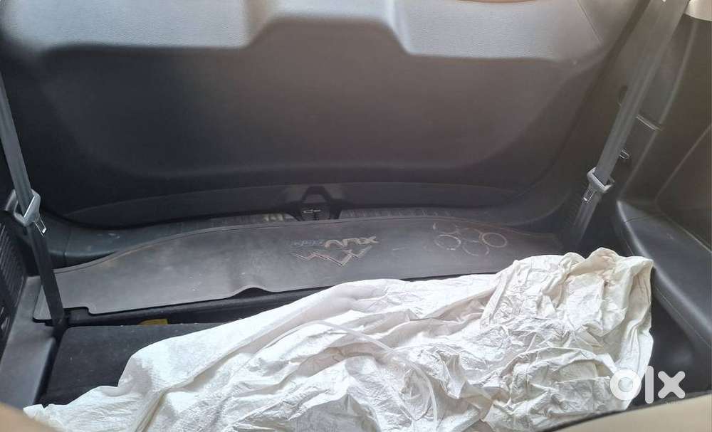 Mahindra Xuv700 2.0 Ax 7 Petrol At Luxury Pack Str, 2023, Petrol
