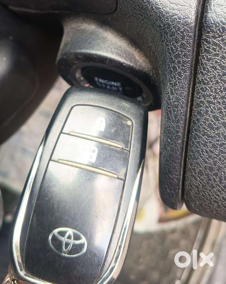Toyota Innova Crysta 2.4 V, 2018, Diesel