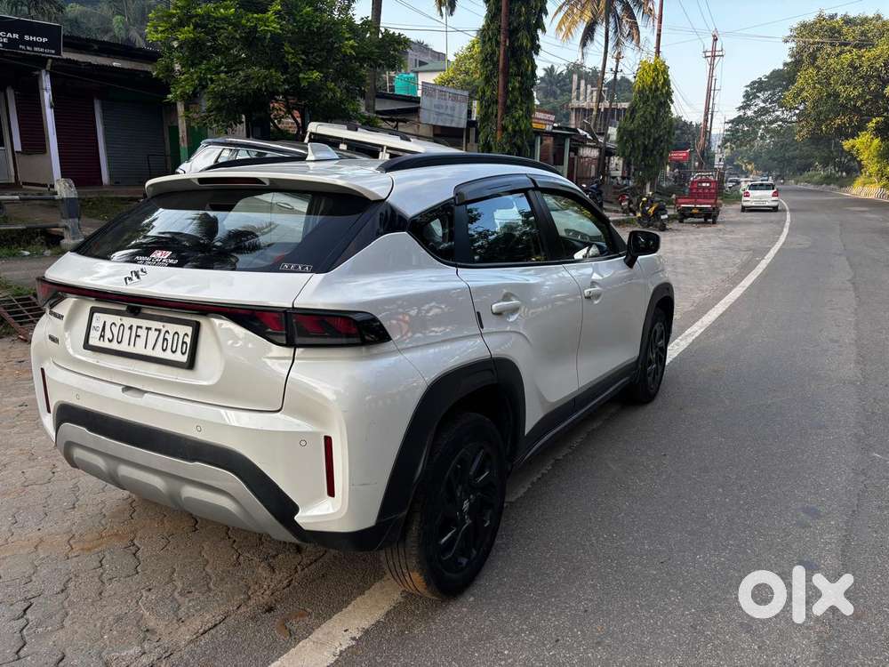 Maruti Suzuki Fronx Delta Plus 1.2 Ags, 2023, Petrol
