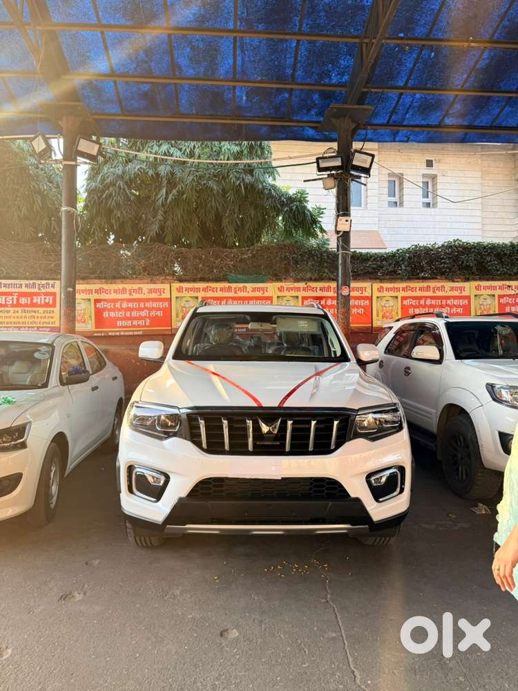 8 महीने पुरानी Scorpio N Z8 Select